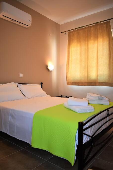 Smailis Apartment 1 Koroni  Екстер'єр фото
